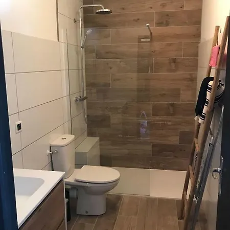 Studio 50m De La Mer Carqueiranne
